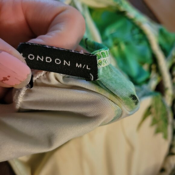 Gorgeous tropical print maxi dress/sundress. - Picture 12 of 12